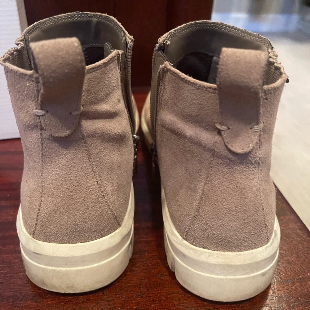 Blondo Flora Suede Ankle Booties - Picture 4 of 9